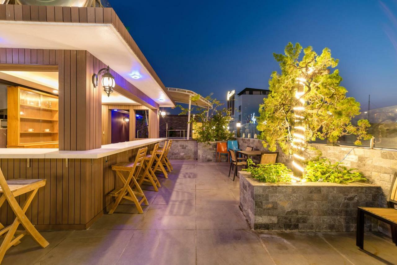 Orchide'Es Hotel Da Nang Exterior foto